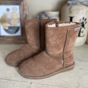 Little Girl Size 12 Bearpaw Boots!